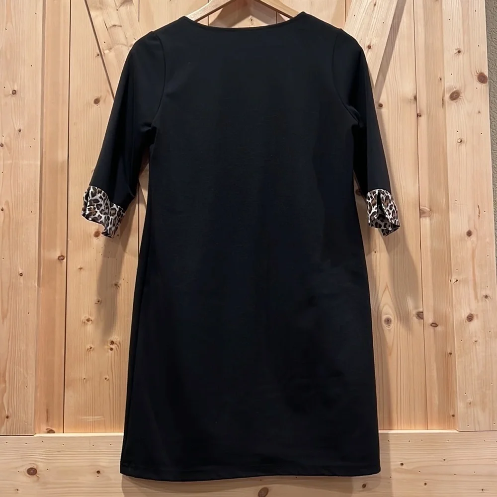 Tracy Negoshian Black Dress with Leopard Cheetah Size Small - Picture 3 of 7